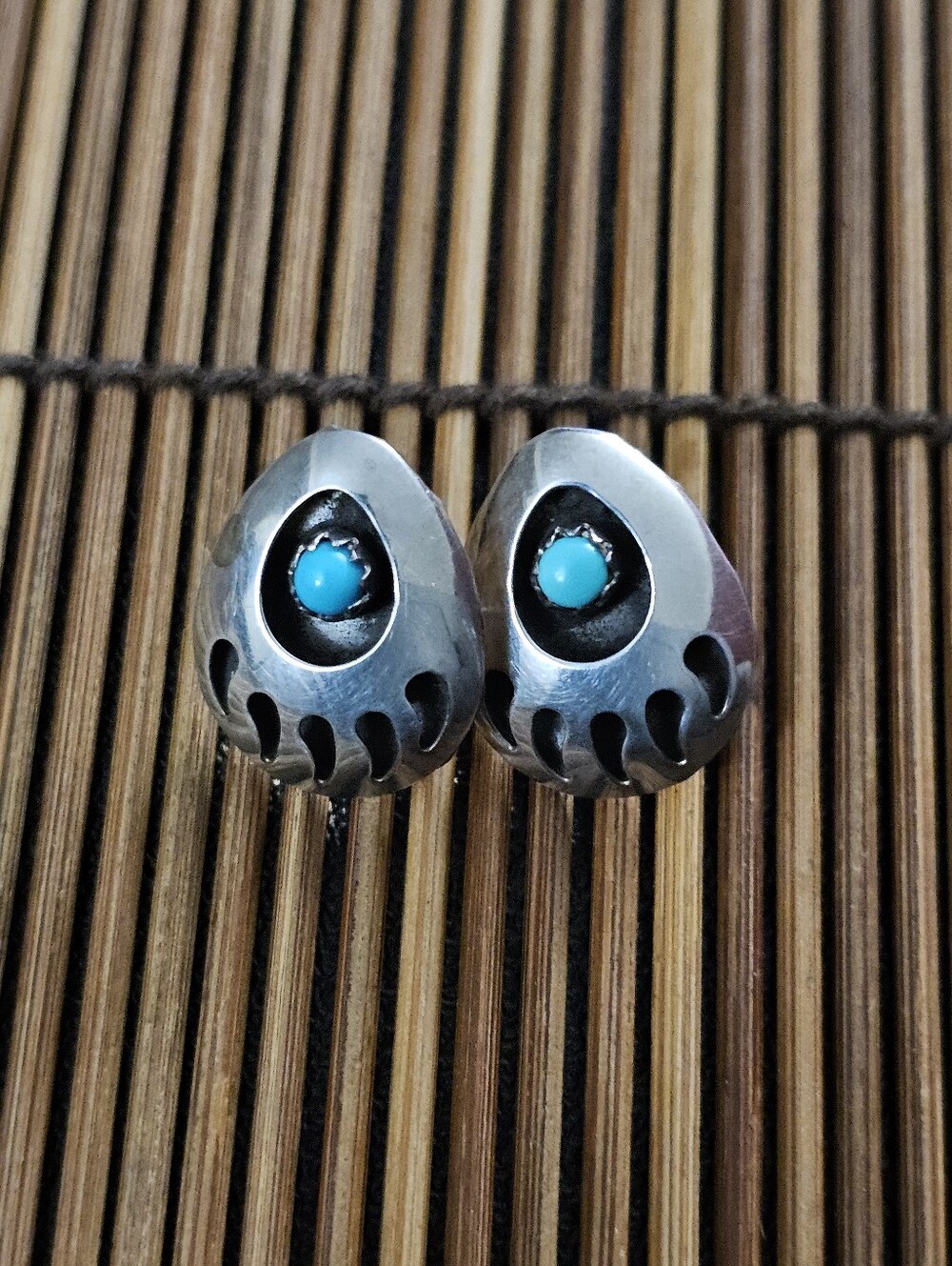 Sterling Silver Navajo Turquoise Bear Claw Stud Earrings (Vintage)